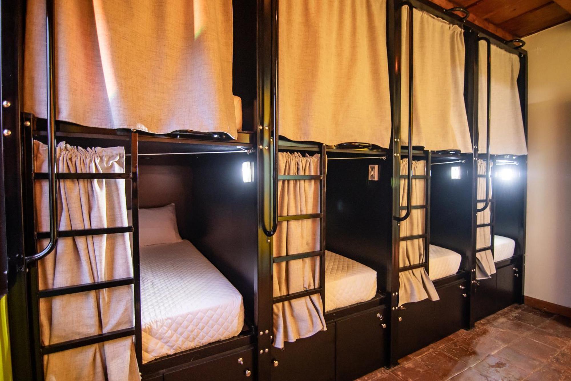 Yes Please! Hostel Antigua Екстер'єр фото