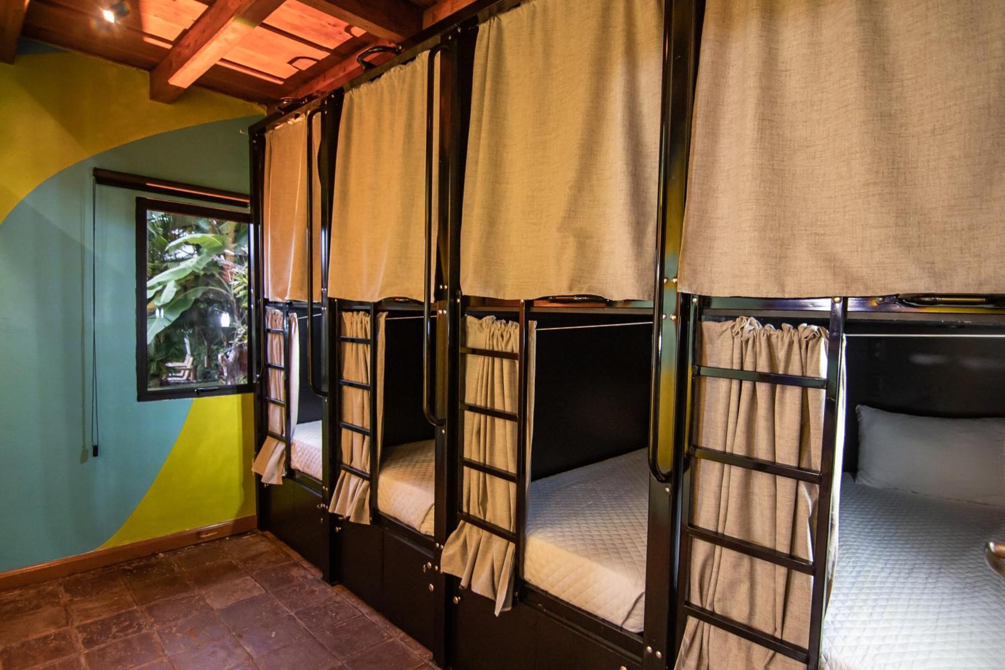 Yes Please! Hostel Antigua Екстер'єр фото