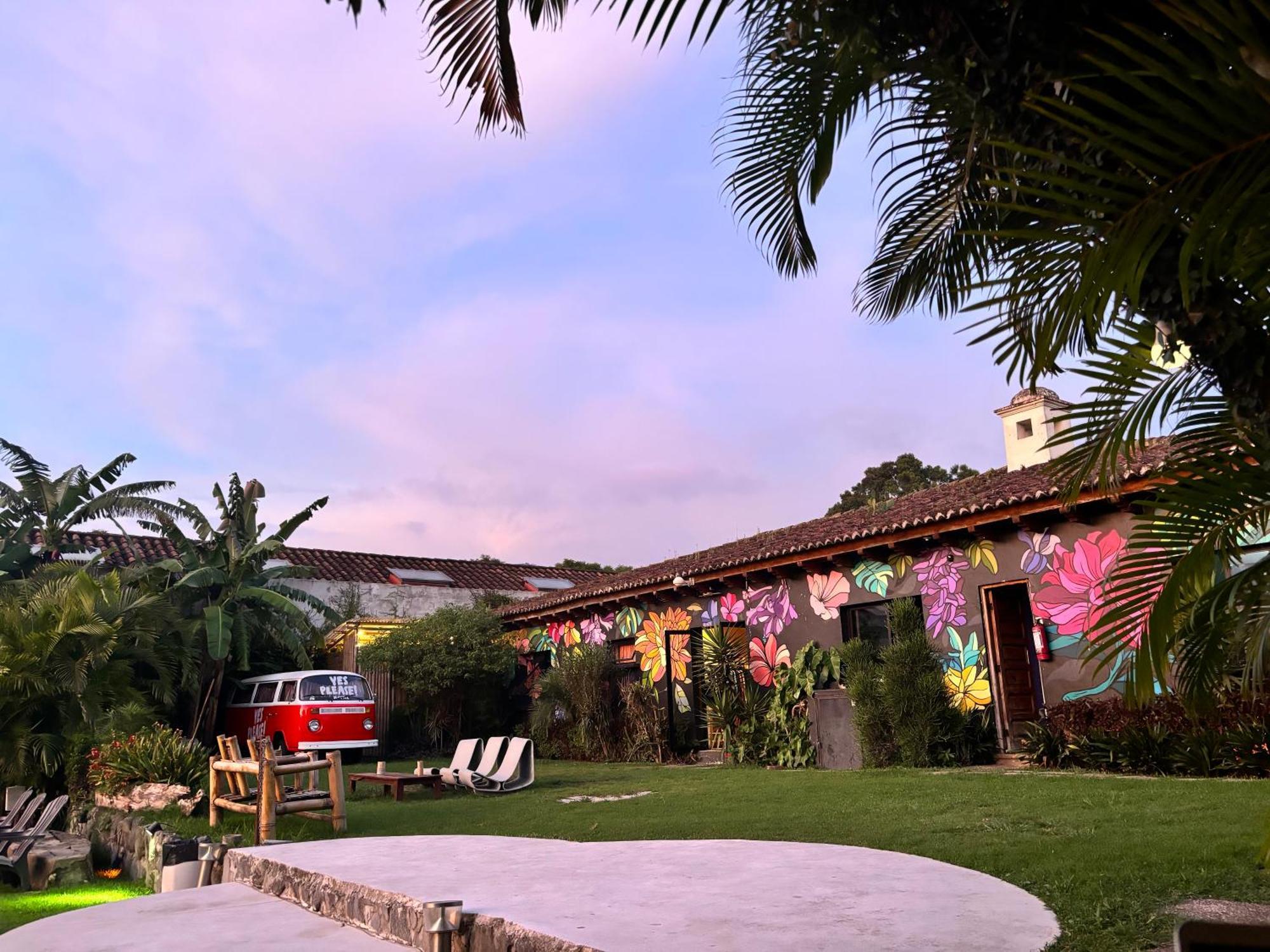 Yes Please! Hostel Antigua Екстер'єр фото